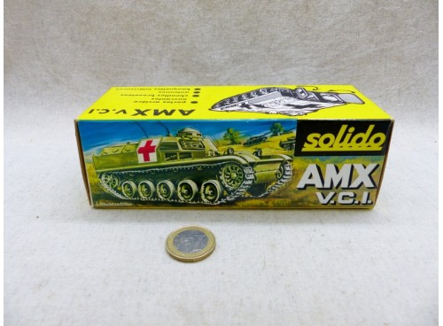 Solido 227 AMX Véhicule Militaire Blindé Ambulance V.C.I NM/Boite