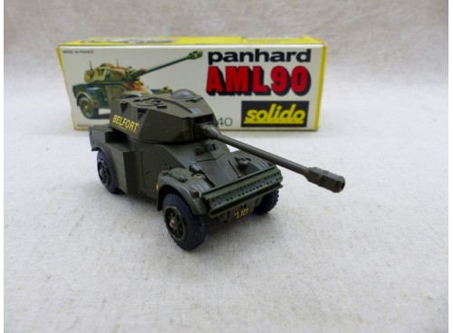miniature Solido 240 Véhicule Militaire Blindé Léger Panhard AML 90 vue avant