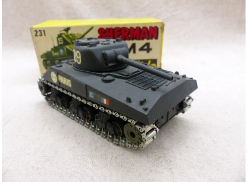 miniature auto Solido 231 Véhicule Militaire Char Sherman M4 avec Boite