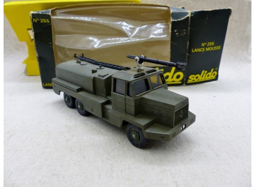 Solido 255 Camion Militaire Berliet Lance Mousse