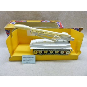 Solido 6231 Solido military 6231 PT76 Tank Russe Lance Missile Neuf Boite