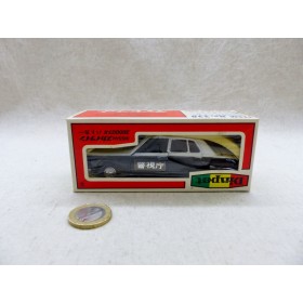 Yonezawa Diapet 230 Nissan 2000GT-R Voiture de police NM/B