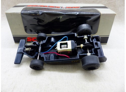 Scalextric C106 Wolf W R 5 Blue Neuve Boite dessous