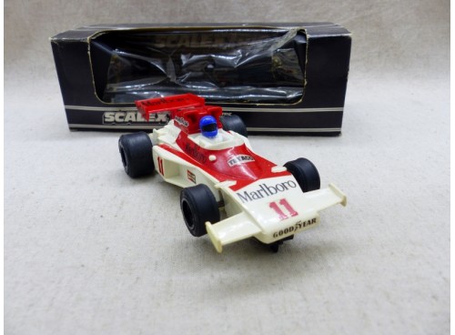 Scalextric C127 Malboro Mc Laren M23 Neuve Boite (2)