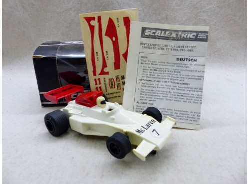 voiture de circuit Scalextric C108 Malboro Mc Laren M23 Etat Neuf face