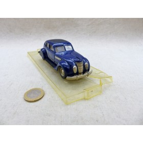 RexToys 21 Chrysler Airflow 1935 Conduite Interieure Diecast Model