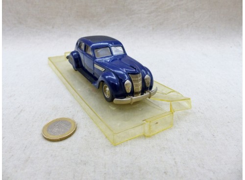 RexToys 21 Chrysler Airflow 1935 Conduite Interieure Diecast Model