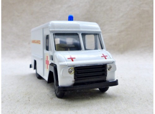 Lion Car 49 Commer Ambulance Near Mint avant près