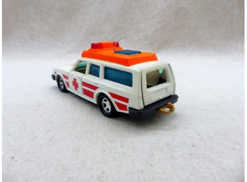 Matchbox KingSize K-96 SuperKings Volvo Ambulance Exc. dos