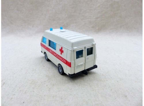 Siku 1334 Fourgon Volkswagen VW LT28 Ambulance dos