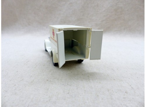 Solido 4411 Citoën C4F Ambulance Centrale Sanitaire Internationale dos ouvert