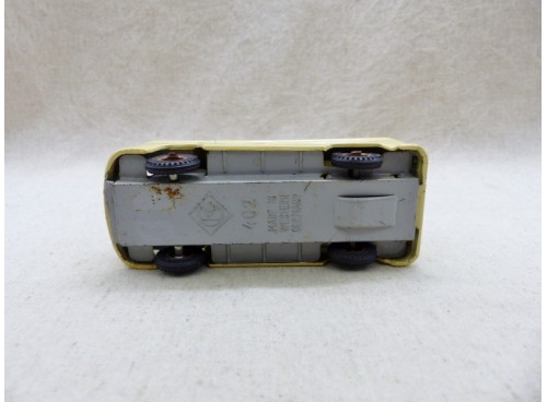 CKO 402 Volkswagen Ambulance Bus T2 Crème dessous