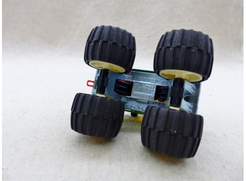 Majorette 2012 Monster truck Red Dragon Neuf Boite dessous