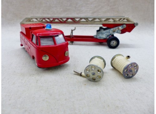 Tekno 408 et 409 ensemble VW Combi  et Grande Echelle Pompiers avec Boites