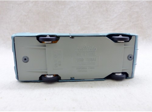 Solido 128 Ford Thunderbird 1961 rare Vert Métal Superbe