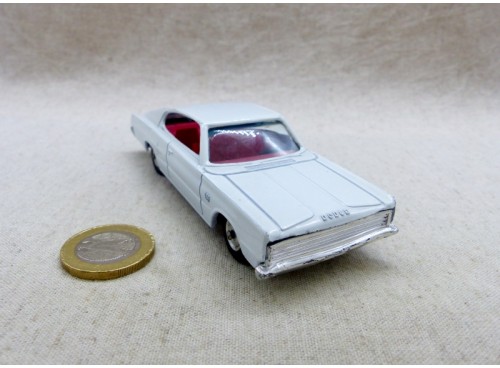 Sabra Gamda Koor 8112 Dodge Charger Coupé Blanc Intérieur Rouge