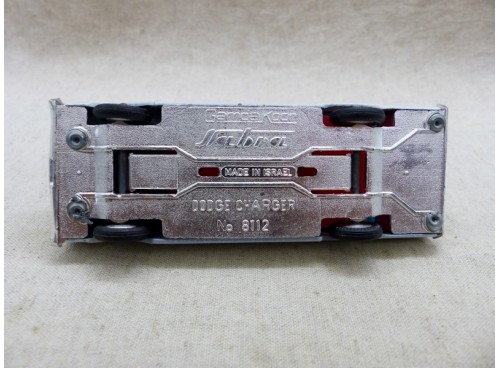 Sabra Gamda Koor 8112 Dodge Charger Coupé Blanc Intérieur Rouge