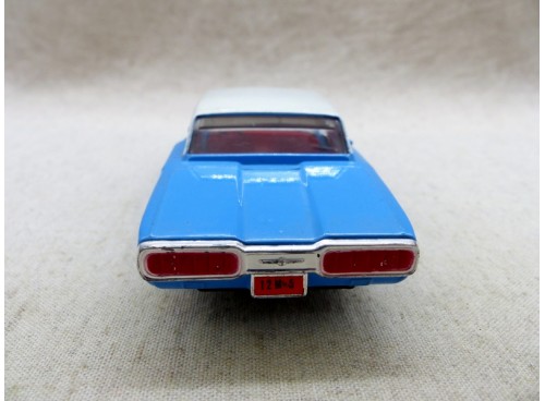 miniature Dinky Toys 57/005 Ford Thunderbird Bleu Toit Blanc Hong-Kong arrière