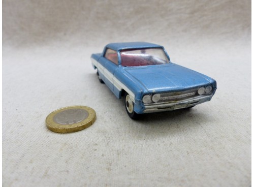 Corgi Toys 235 Oldsmobile Super 88 Bleu Métal