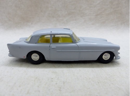 SPOT-ON 115 Bristol 406 Gris