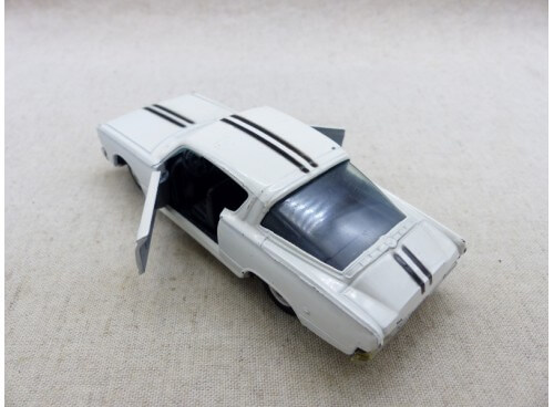 Sabra Gamda Koor 8114 Plymouth Barracuda ouvrants