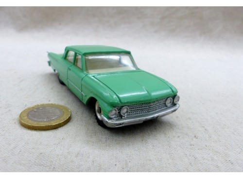 Dinky Toys 148 Ford Fairlane