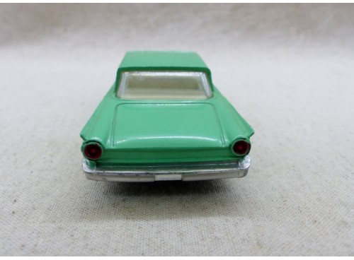 Dinky Toys 148 Ford Fairlane arrière