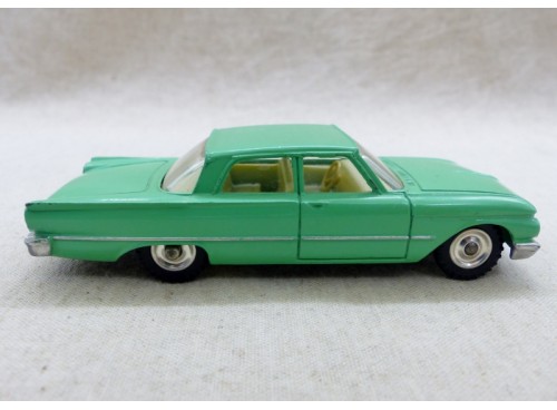 Dinky Toys 148 Ford Fairlane