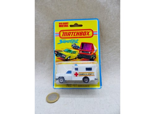 Matchbox Superfast MB41 US Ambulance Mint / Blister
