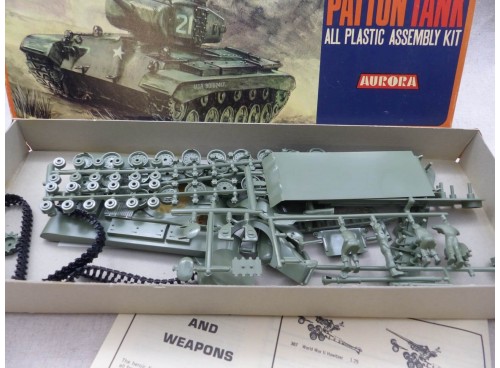 Aurora 301 Maquette Char General Patton Tank détail boite