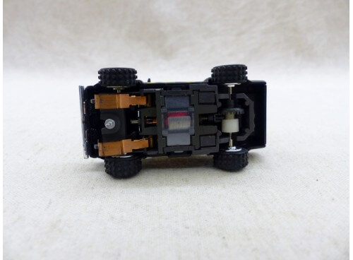 Tyco Magnum 440X2 8908 Nissan Bandit Pickup Circuit HO Neuf dessous
