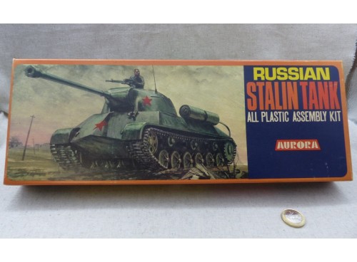 Aurora Maquette Russian Stalin Tank