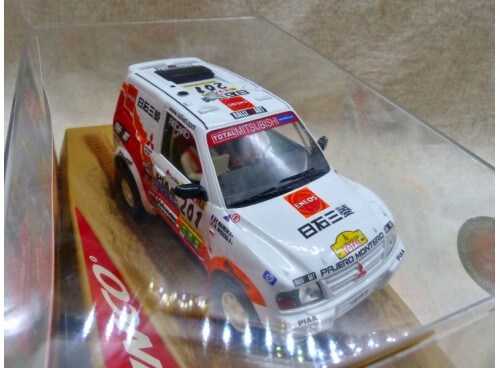 voiture de circuit électrique Ninco 50306 Mitsubishi Pajero "MASUOKA" N°201