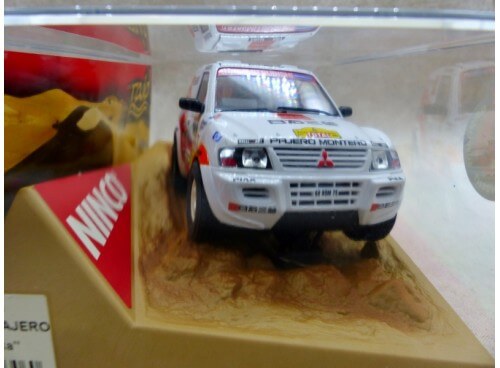 Ninco 50306 Mitsubishi Pajero "MASUOKA" N°201Neuf Boite face