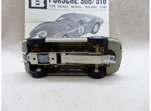 K&B Aurora 1802 Porsche 906 - 916 Slot Car 1/24° Etat Neuf vue de dessous