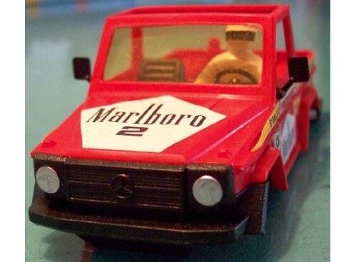 STS Carrosserie Pinzgauer Mercedes 280GD Rouge