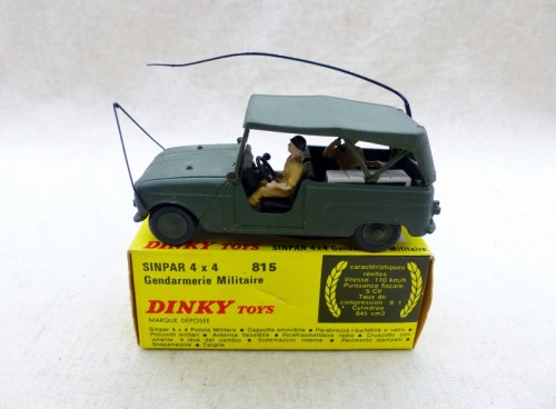 Dinky Toys 815 Sinpar 4x4 gendarmerie militaire near Mint Boite gauche