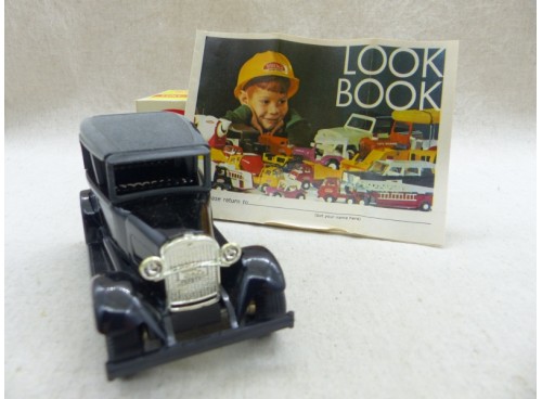 miniature auto Tonka 434 Rat-A-Tat-Tat Ford A Neuve Boite