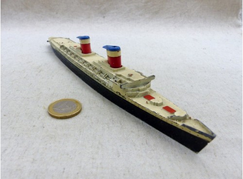 Minic Tri-Ang m704 S.S. United States