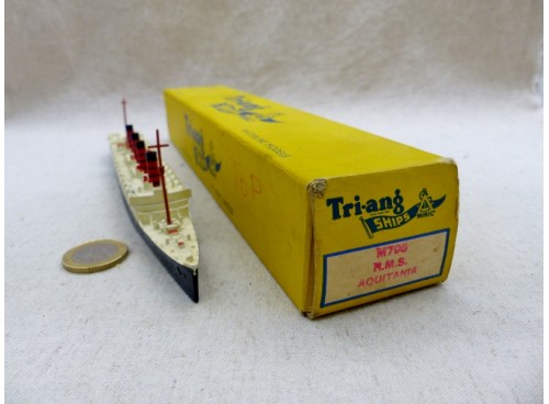 Minic Tri-Ang M705 Paquebot R.M.S. Aquitania TBE Boite
