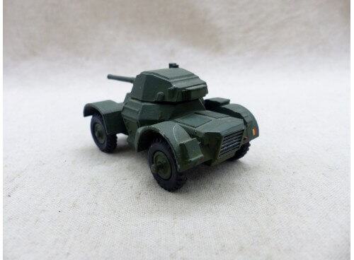 miniature militaire Dinky Toys 670 Armoured Car