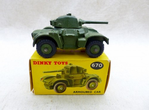 Dinky Toys 670 Armoured Car avec Boite d'Origine