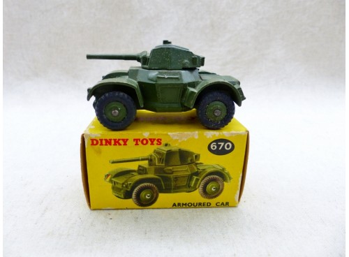 Dinky Toys 670 Armoured Car avec Boite d'Origine