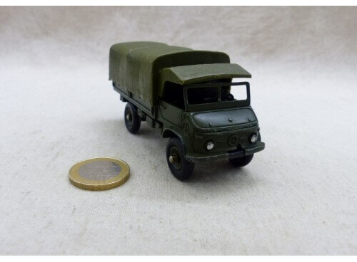 Dinky Toys 821 Mercedes Unimog Militaire