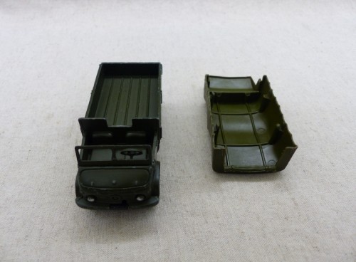 Dinky Toys 821 Mercedes Unimog Militaire