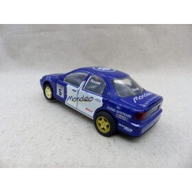 Scalextric C424 Ford Mondeo n° 5