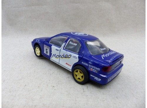 Scalextric C424 Ford Mondeo n° 5