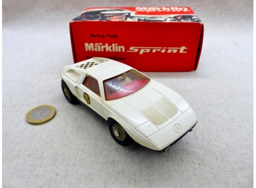 Märklin 1311 Mercedes C111 avec Boite