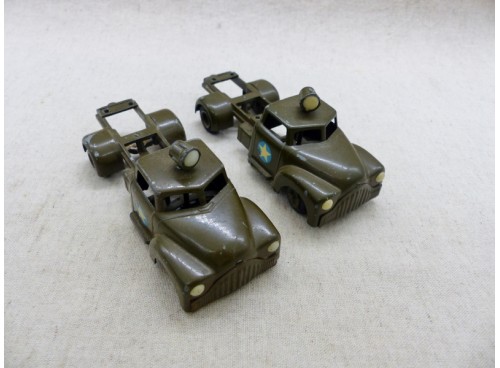Tekno 949 Dodge:  Paire de Camions Militaires