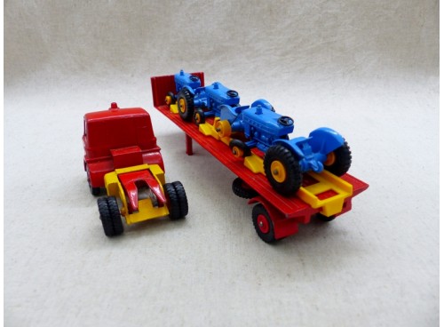 Matchbox King Size K-20 Ford Tractor Transporter